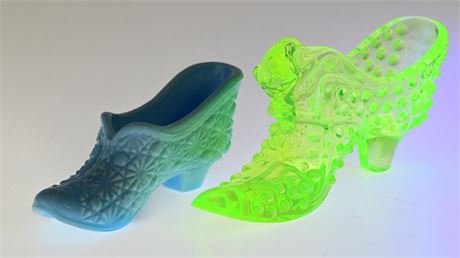 Fenton "Cat Head" Vaseline Glass Shoe